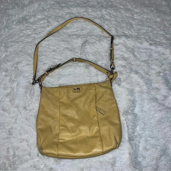 Coach Isabelle Madison Leather Shoulder Bag - Light Yellow Spring SEE PHOTOS - Picture 1 of 8
